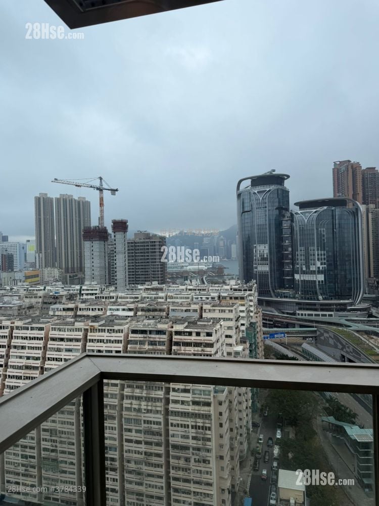 The Coronation Sell 3 Bedrooms , 2 Bathrooms 990 ft²