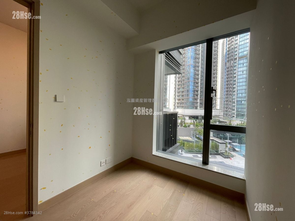 Park Seasons 租盘 1 房 , 1 浴室 322 平方尺