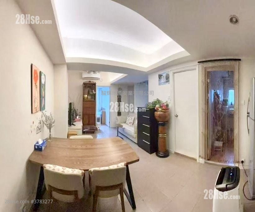 Hung Yu Mansion Sell 2 Bedrooms , 1 Bathroom 574 ft²