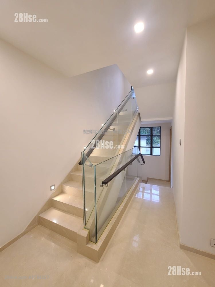 1 Shouson Hill Road East Sell 5+ Bedrooms , 5+ Bathrooms 2,657 ft²