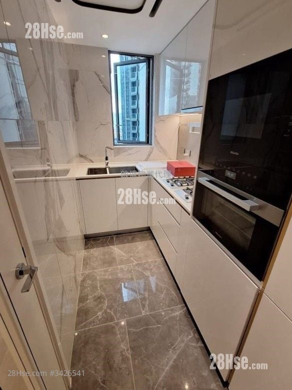 Monaco One Sell 3 Bedrooms , 1 Bathroom 671 ft²