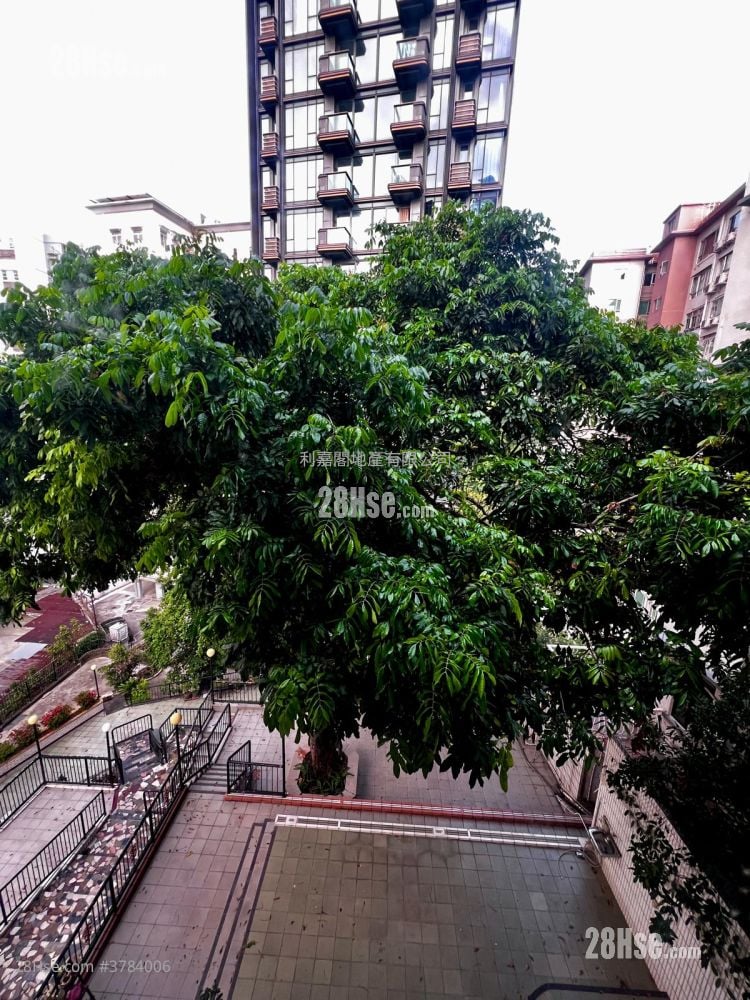 32C Braga Circuit Sell 4 Bedrooms , 2 Bathrooms 1,550 ft²