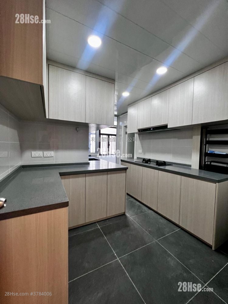 32C Braga Circuit Sell 4 Bedrooms , 2 Bathrooms 1,550 ft²