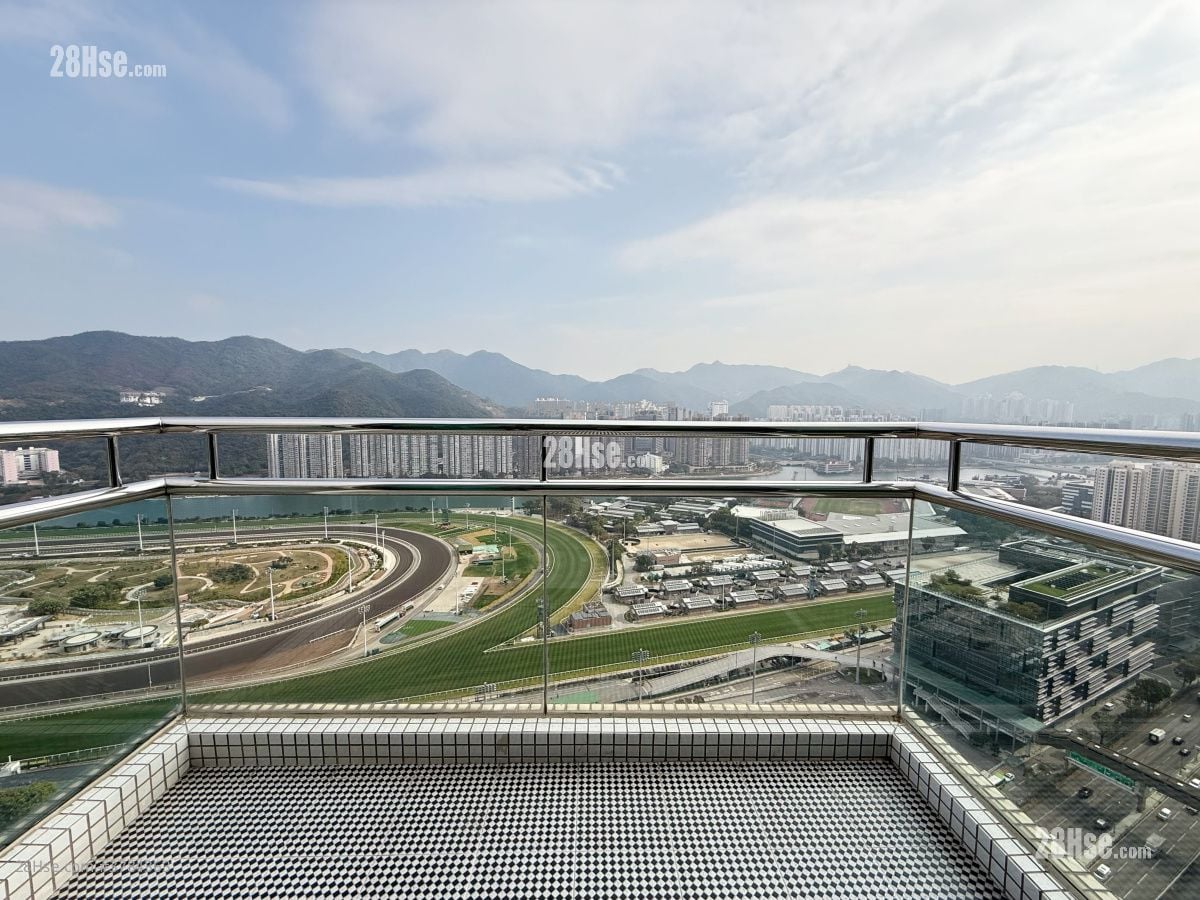 Royal Ascot Rental 4 Bedrooms , 3 Bathrooms 2,478 ft²