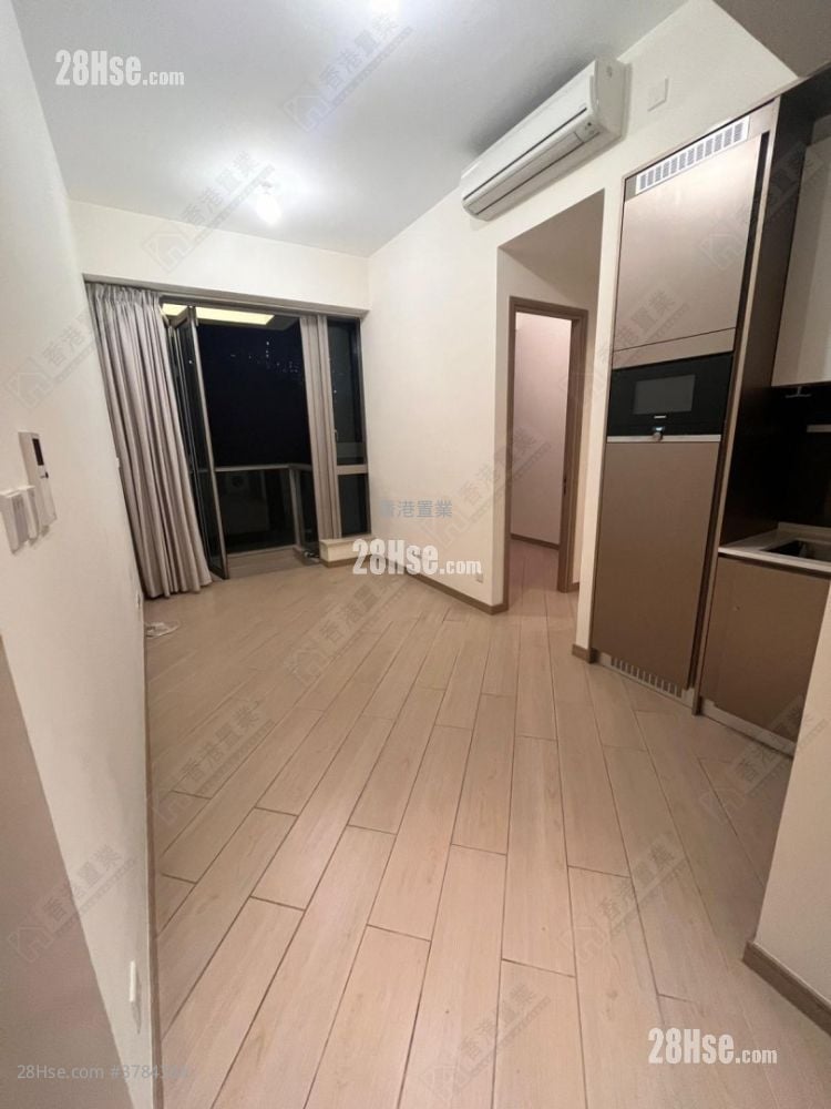 Madison Park Sell 2 Bedrooms , 1 Bathroom 438 ft²
