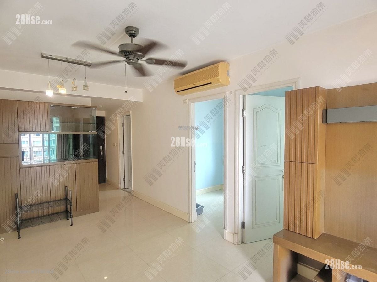 Central Park Towers Sell 2 Bedrooms , 1 Bathroom 502 ft²