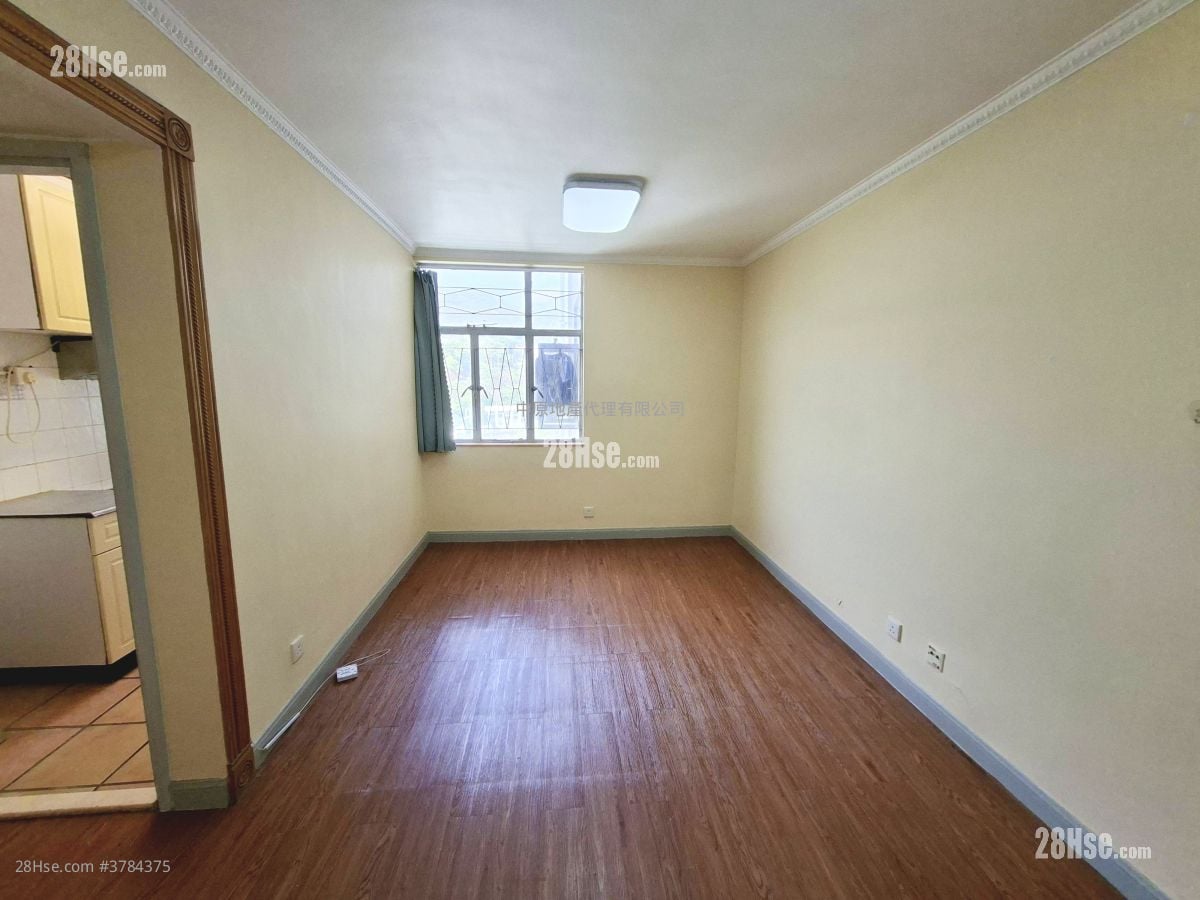 Luk Yeung Sun Chuen Rental 2 Bedrooms , 1 Bathroom 445 ft²