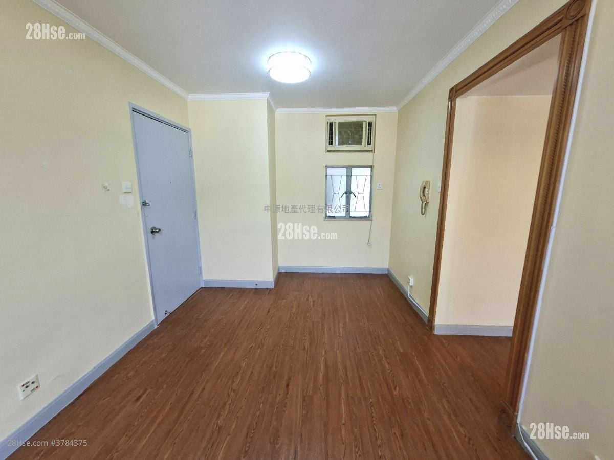 Luk Yeung Sun Chuen Rental 2 Bedrooms , 1 Bathroom 445 ft²