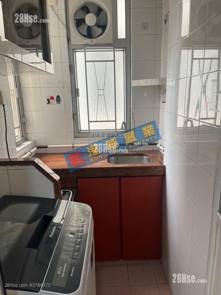 Golden League Building Rental Studio , 1 Bathroom 237 ft²