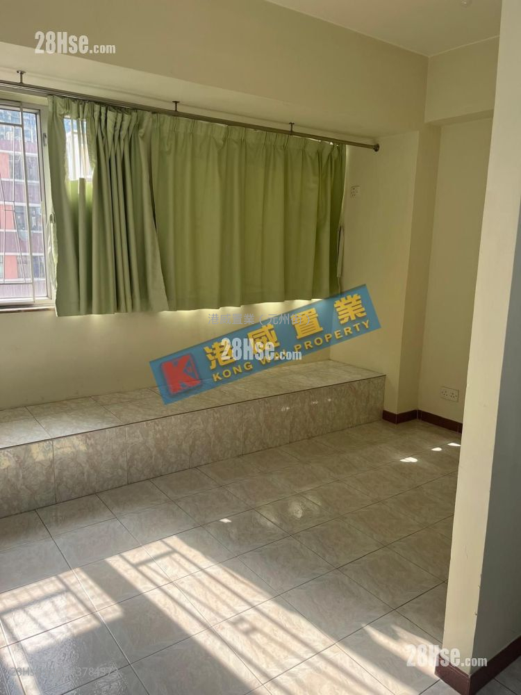 Golden League Building Rental Studio , 1 Bathroom 237 ft²