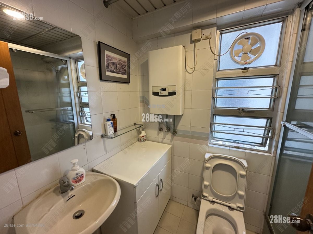 Greenfield Garden Rental 2 Bedrooms , 1 Bathroom 366 ft²