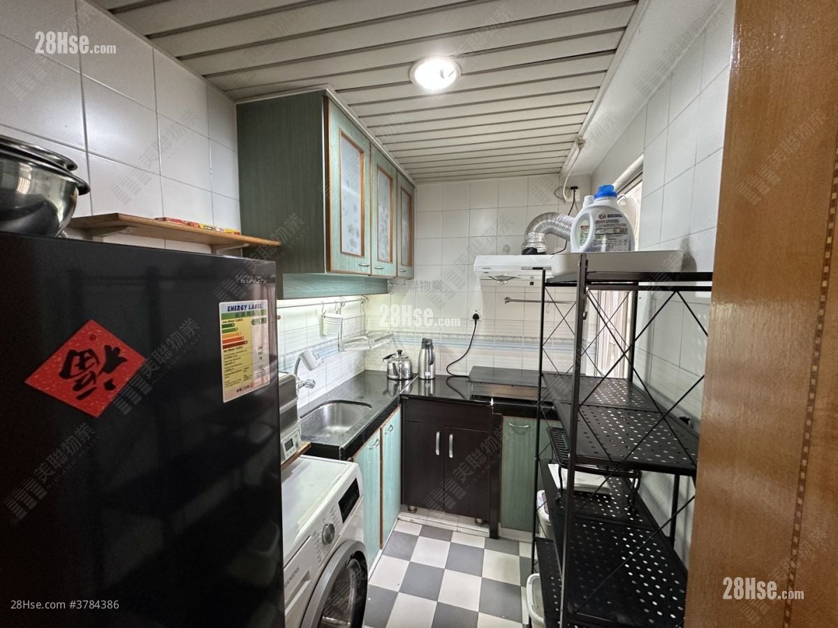 Greenfield Garden Rental 2 Bedrooms , 1 Bathroom 366 ft²