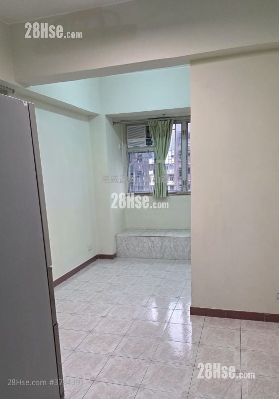 Golden League Building Rental 237 ft²