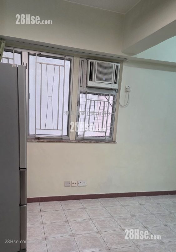 Golden League Building Rental 237 ft²