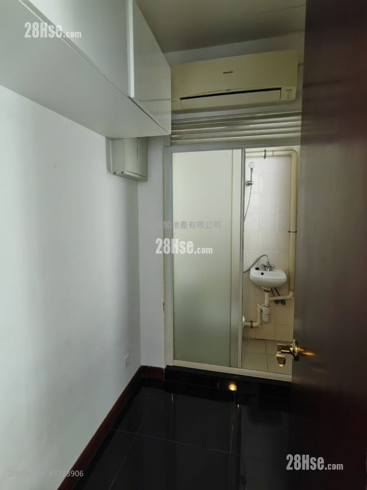 帝峰皇殿 租盘 4 房 , 3 浴室 1,027 平方尺