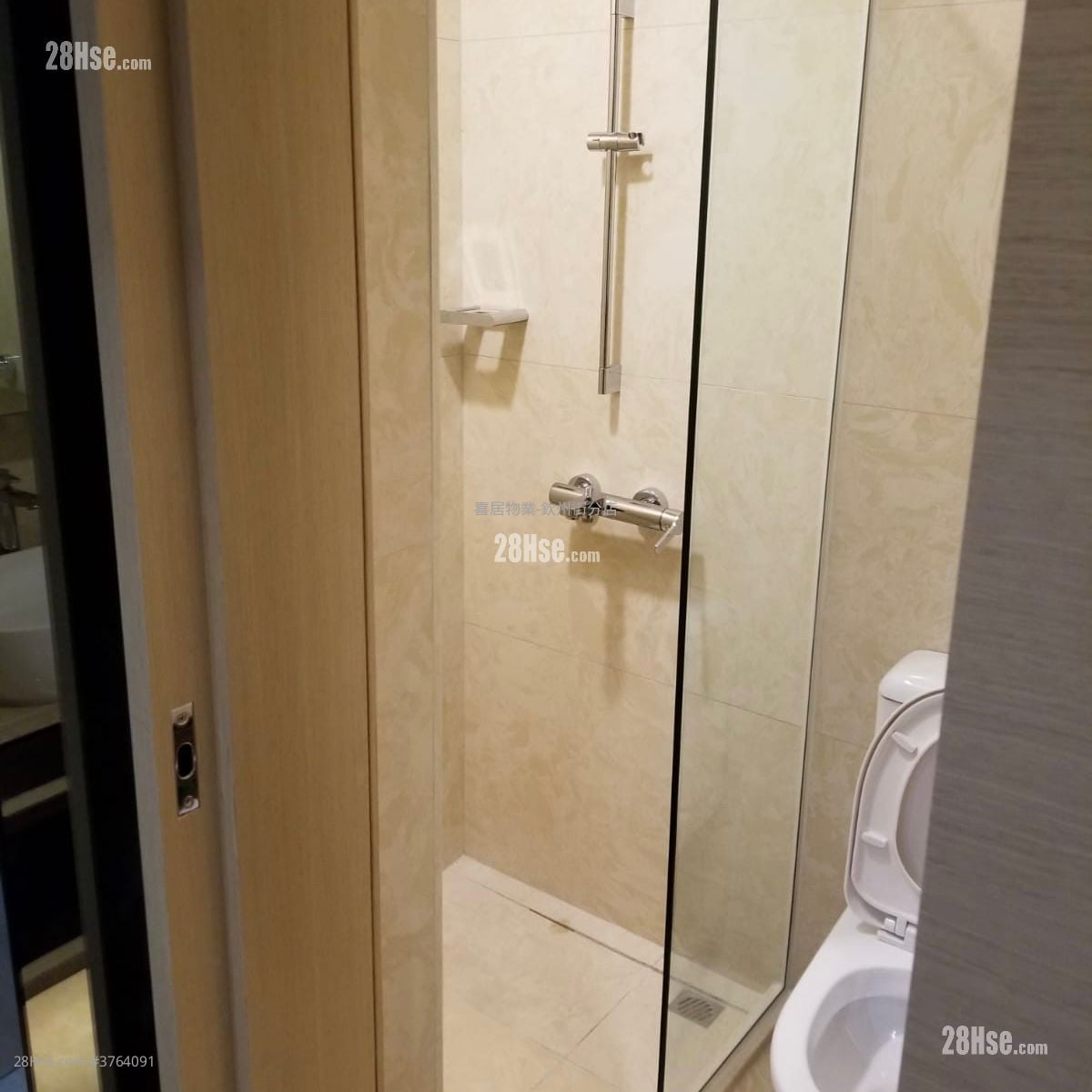 尚都 售盘 开放式间隔 , 1 浴室 276 平方尺