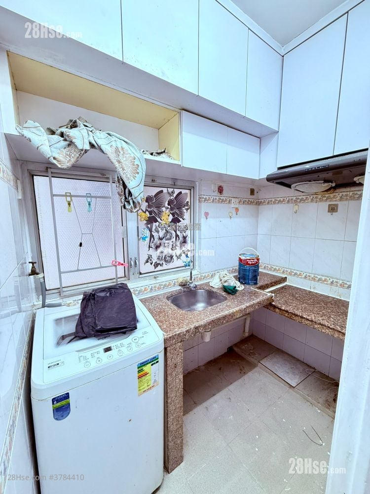 Loong King Mansion Rental 2 Bedrooms , 1 Bathroom 276 ft²