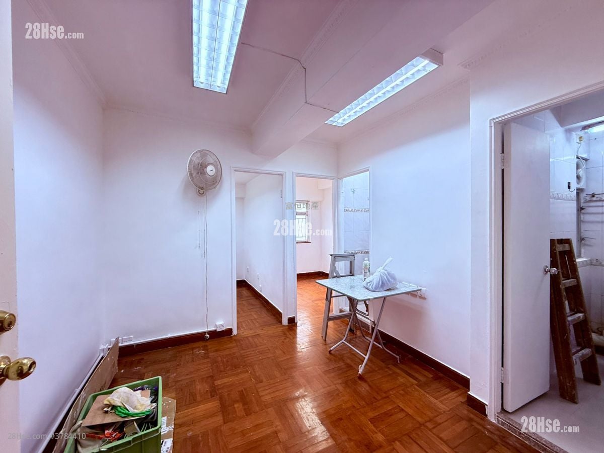 Loong King Mansion Rental 2 Bedrooms , 1 Bathroom 276 ft²