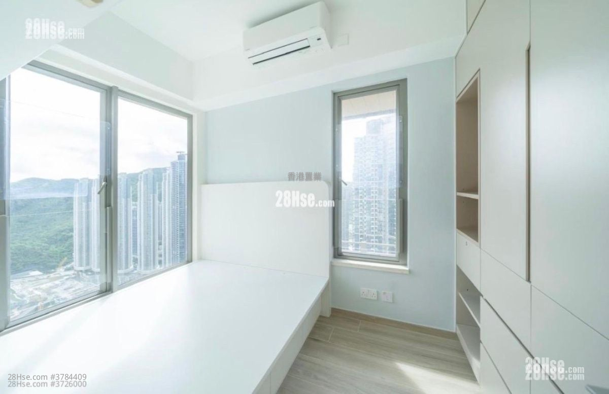 Sea To Sky Sell 2 Bedrooms , 1 Bathroom 468 ft²