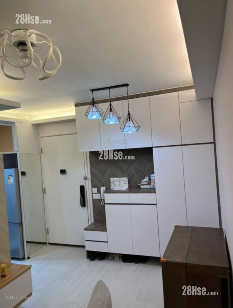 Kam Fai Court Sell 2 Bedrooms , 1 Bathroom 381 ft²