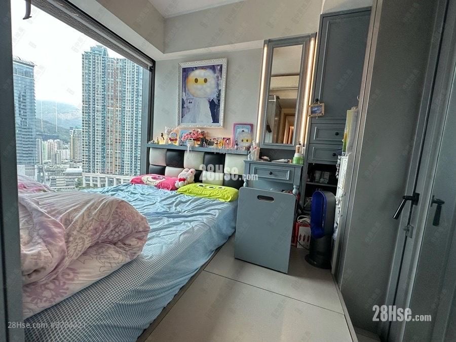 柏傲湾 售盘 3 房 645 平方尺