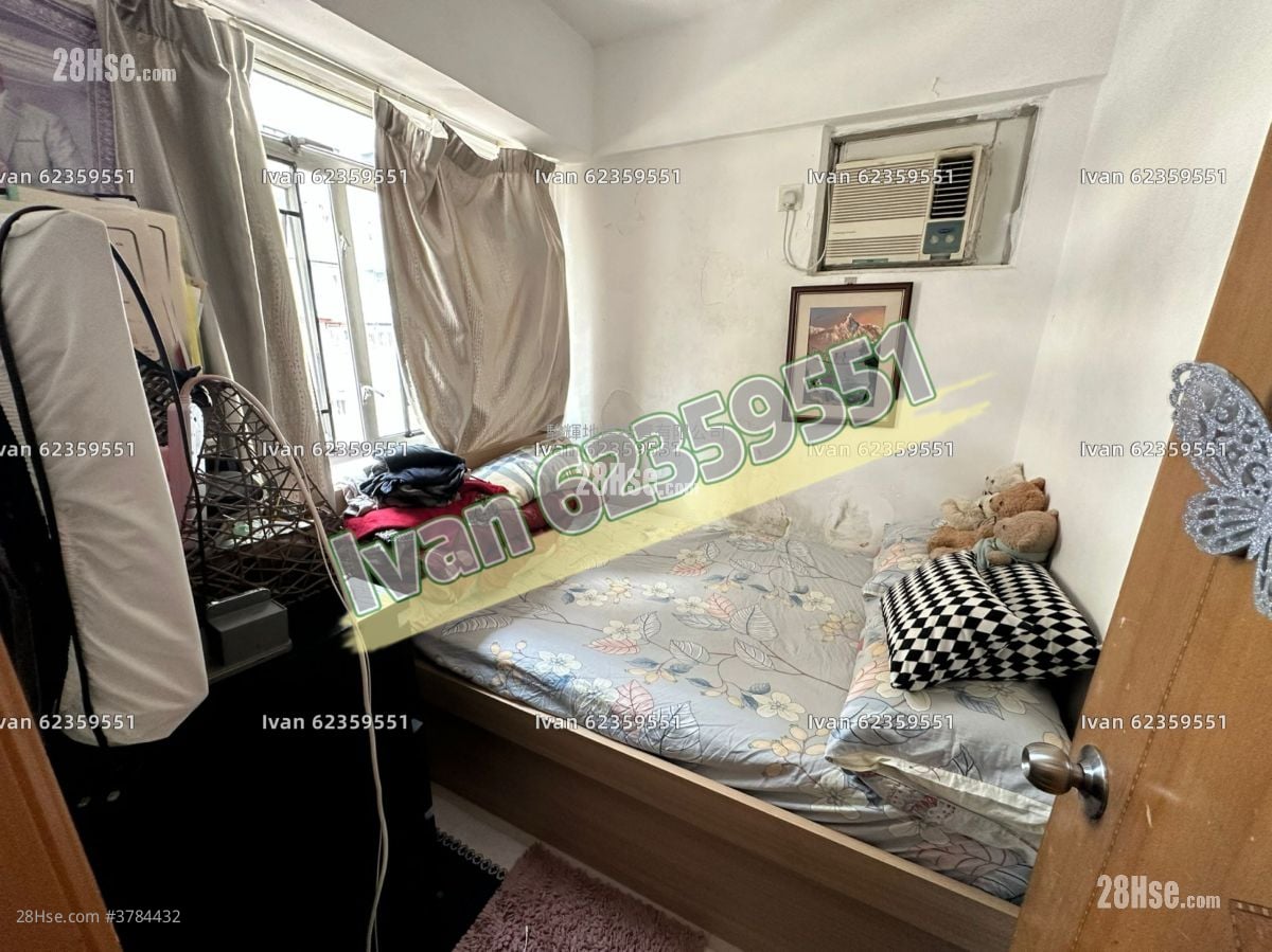 Kai Yee Court Sell 2 Bedrooms , 1 Bathroom 313 ft²