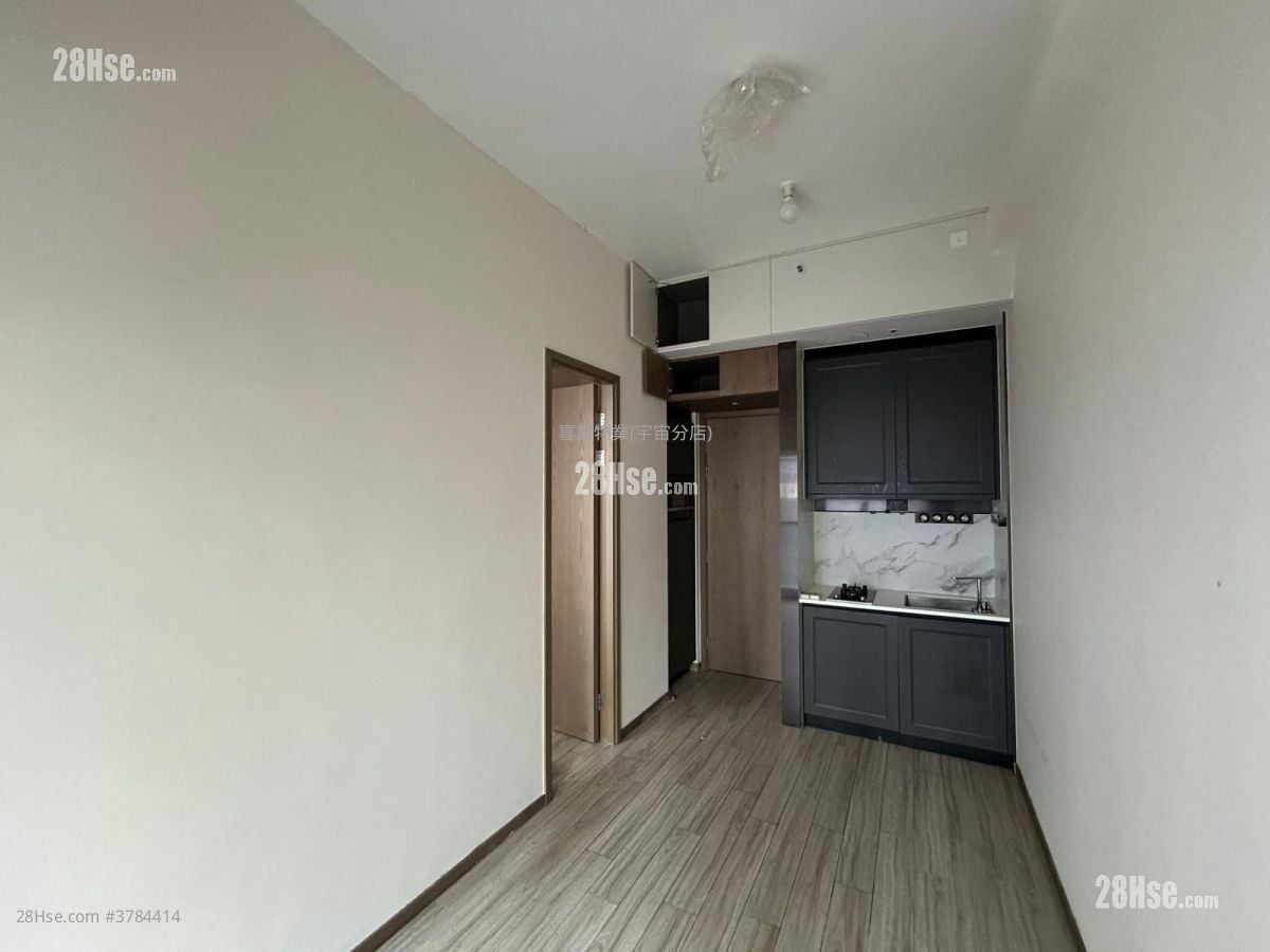 The Addition Sell 1 Bedroom , 1 Bathroom 277 ft²