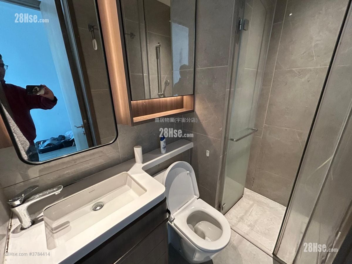 The Addition Sell 1 Bedroom , 1 Bathroom 277 ft²