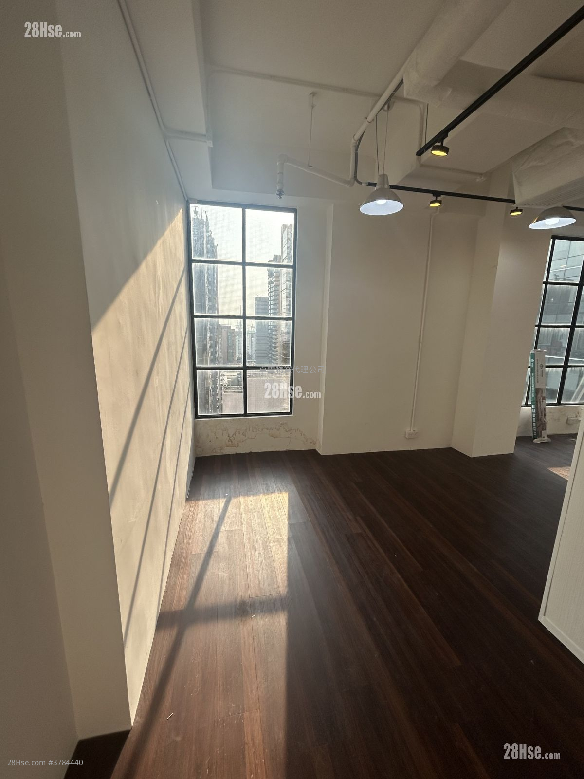 永义广场 租盘 613 平方尺