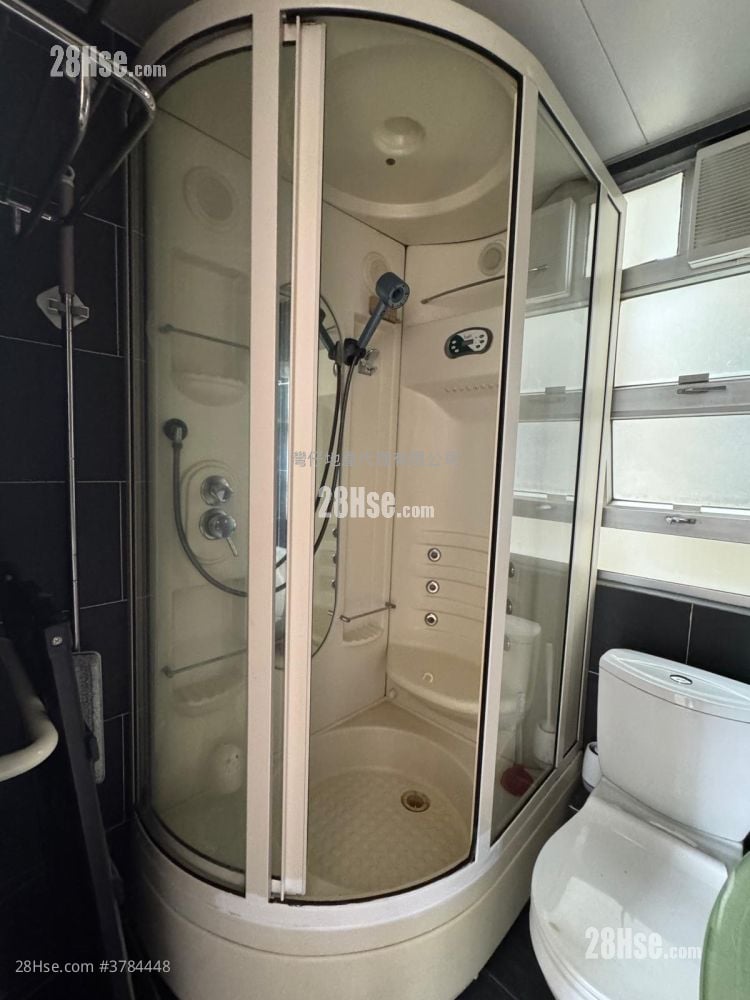 湾景中心大厦 租盘 开放式间隔 , 1 浴室 357 平方尺