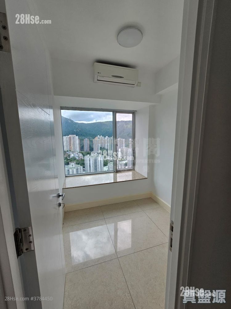 名城 售盘 3 房 , 2 浴室 786 平方尺