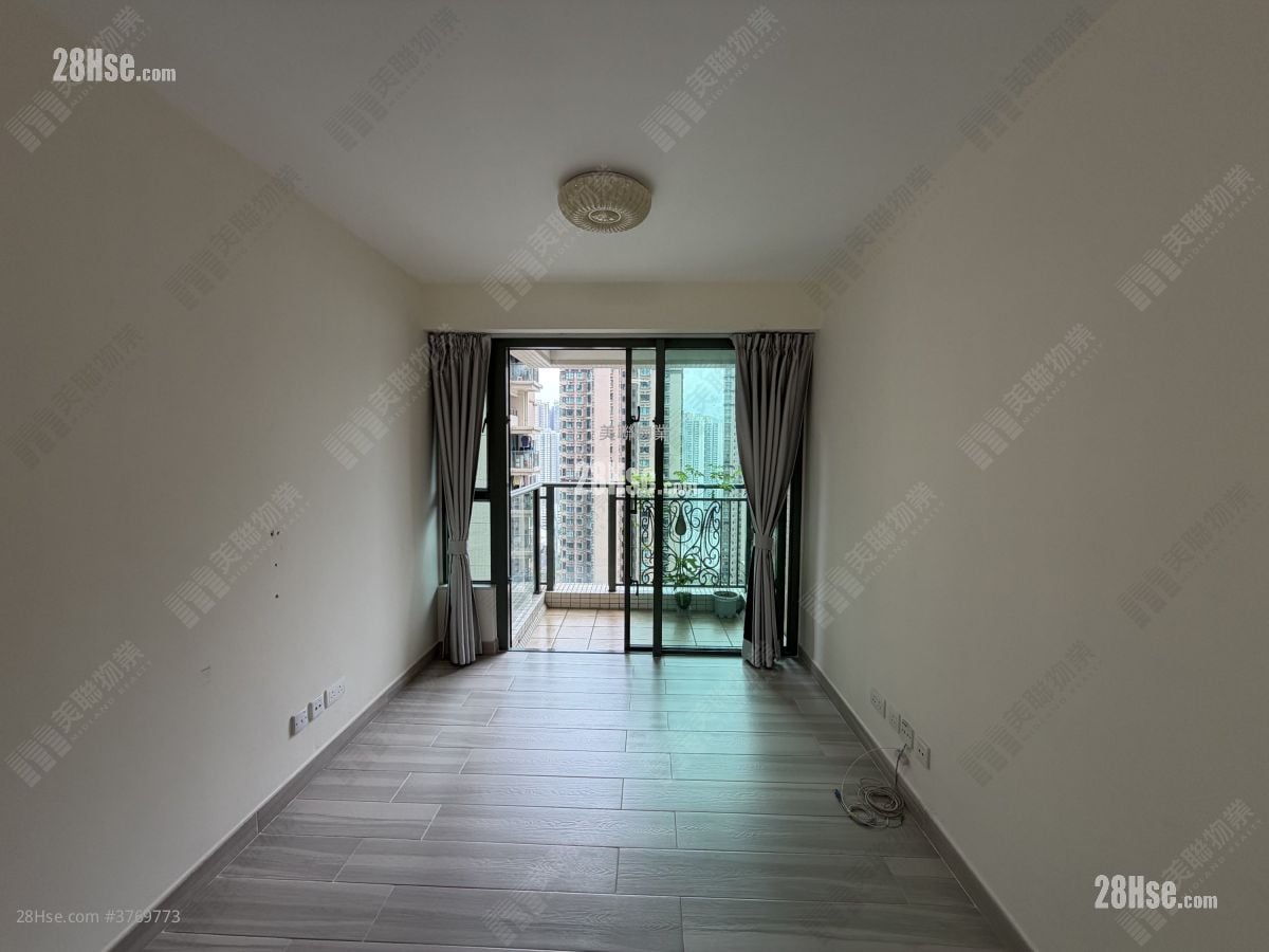 Residence Oasis Sell 2 Bedrooms , 1 Bathroom 509 ft²