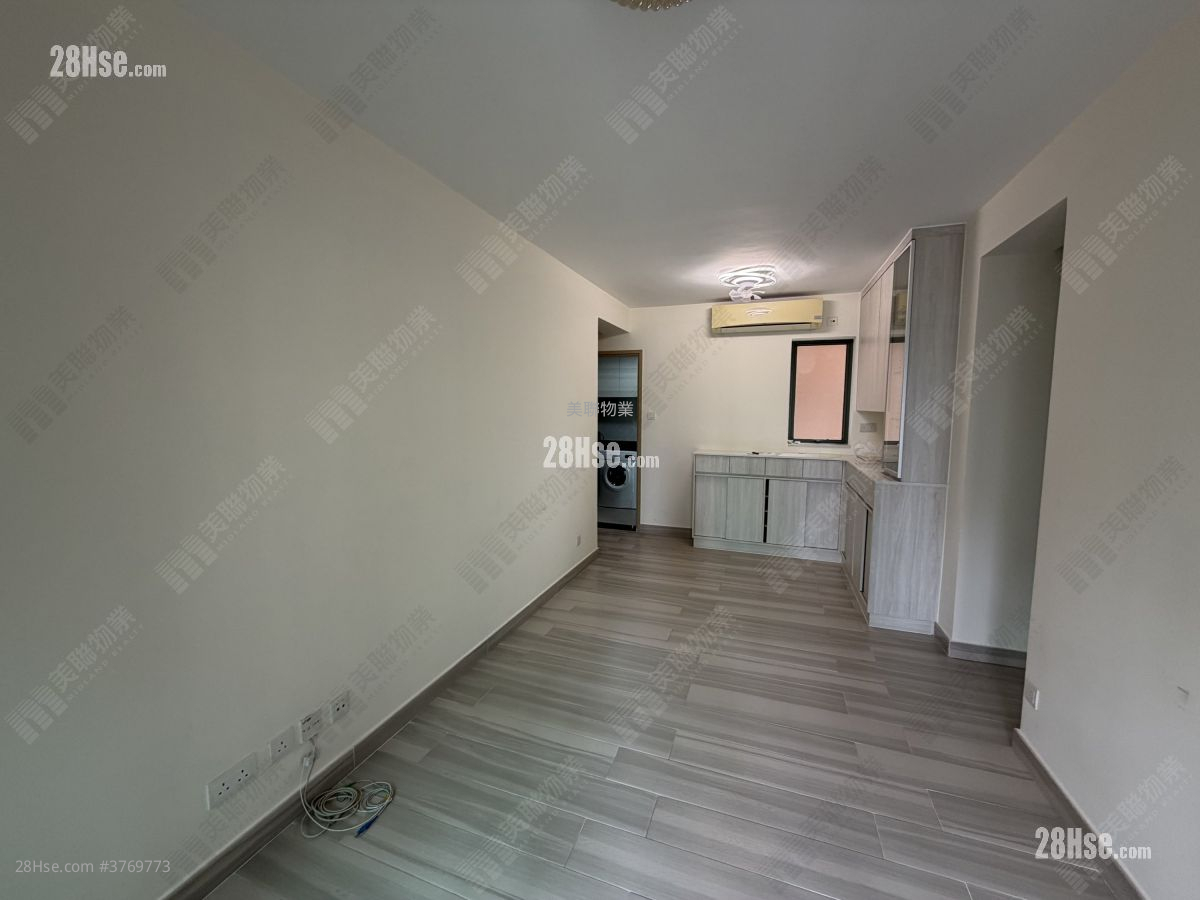 Residence Oasis Sell 2 Bedrooms , 1 Bathroom 509 ft²