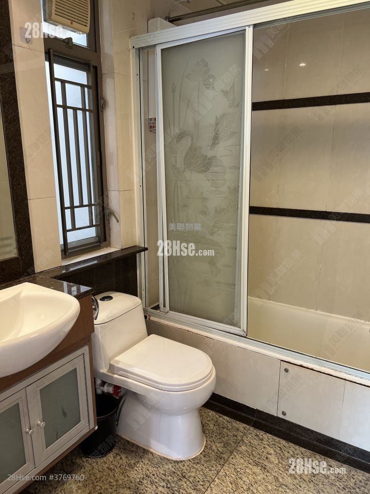 The Grandiose Sell 2 Bedrooms , 1 Bathroom 470 ft²