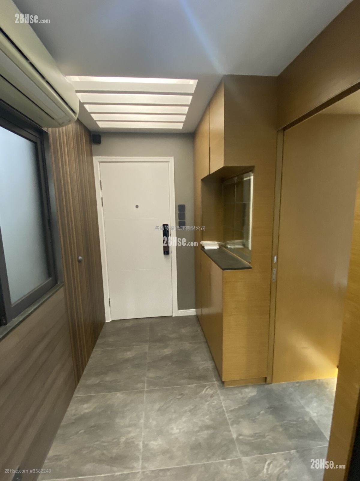 富利来大厦 租盘 1 房 , 1 浴室 225 平方尺