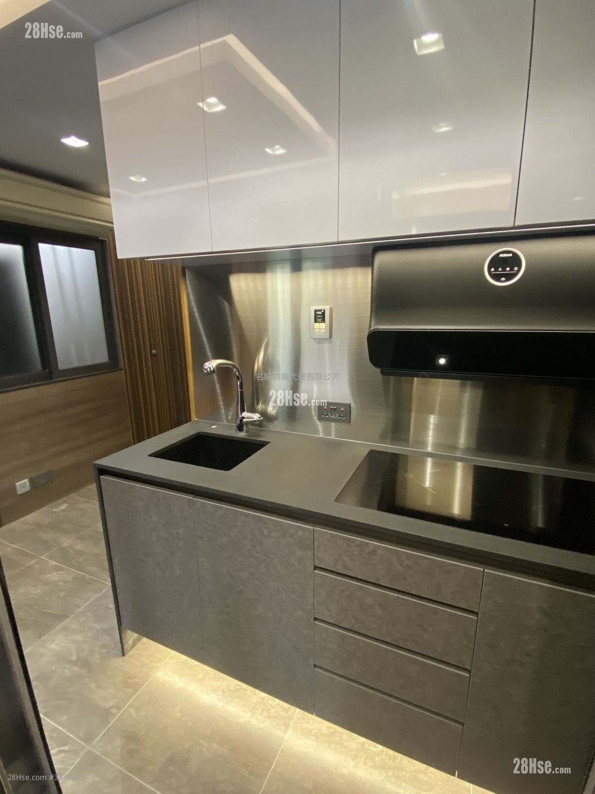 富利来大厦 租盘 1 房 , 1 浴室 225 平方尺