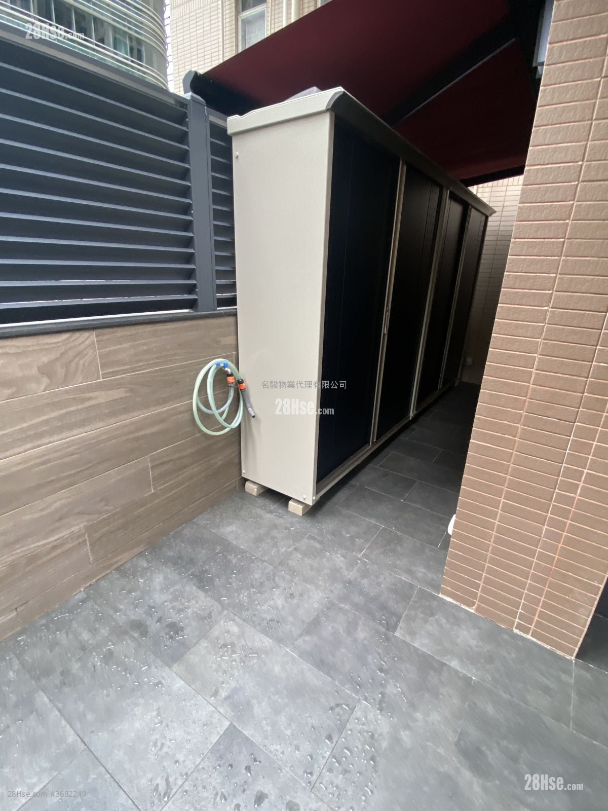 富利来大厦 租盘 1 房 , 1 浴室 225 平方尺