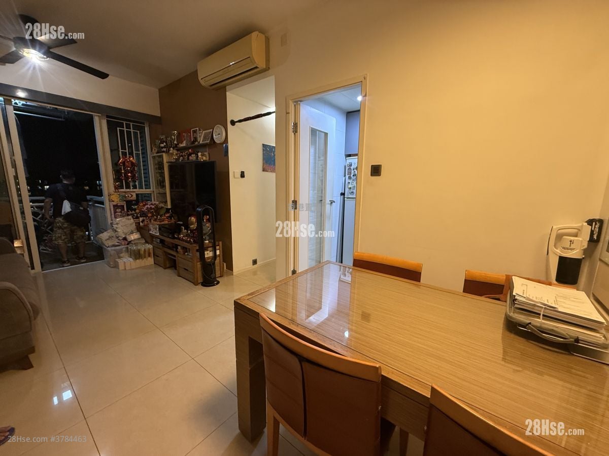 The Capitol Sell 3 Bedrooms , 1 Bathroom 680 ft²