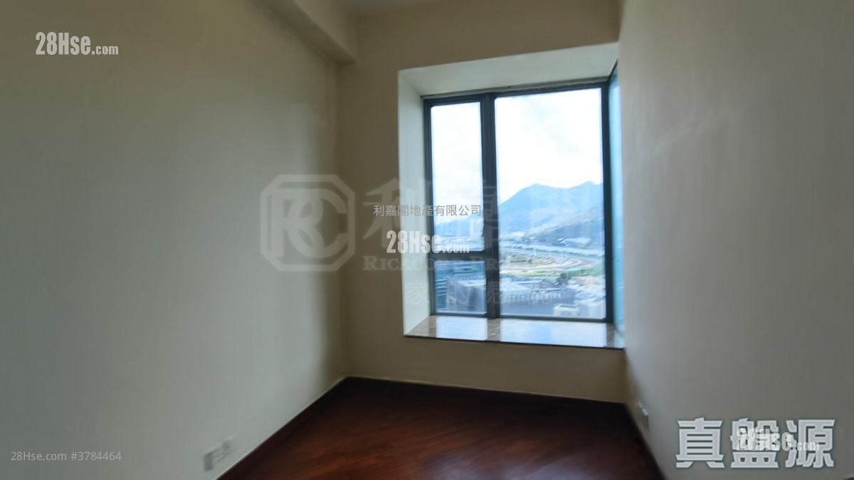 The Palazzo Sell 4 Bedrooms , 4 Bathrooms 1,444 ft²