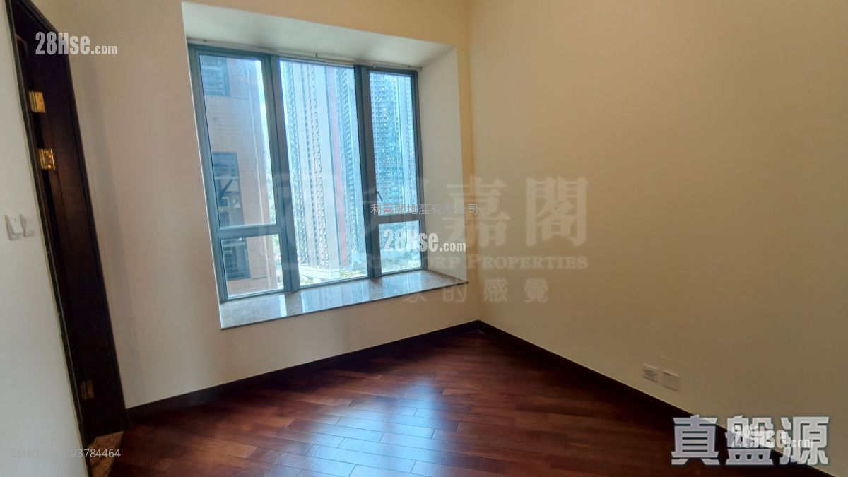 The Palazzo Sell 4 Bedrooms , 4 Bathrooms 1,444 ft²