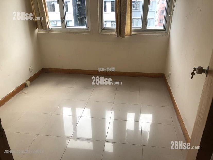 Lai Yin Building Sell 3 Bedrooms , 1 Bathroom 662 ft²