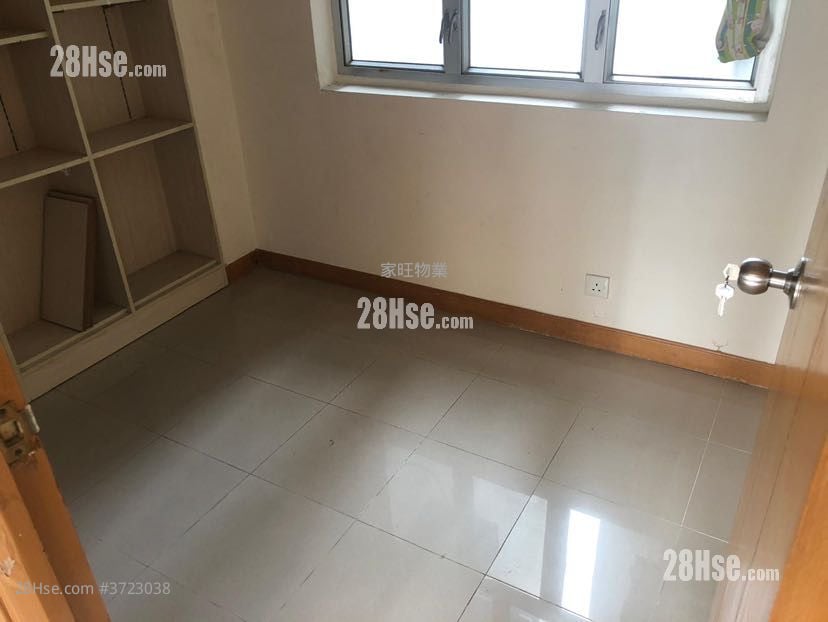 Lai Yin Building Sell 3 Bedrooms , 1 Bathroom 662 ft²