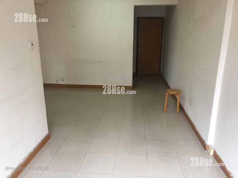 Lai Yin Building Sell 3 Bedrooms , 1 Bathroom 662 ft²