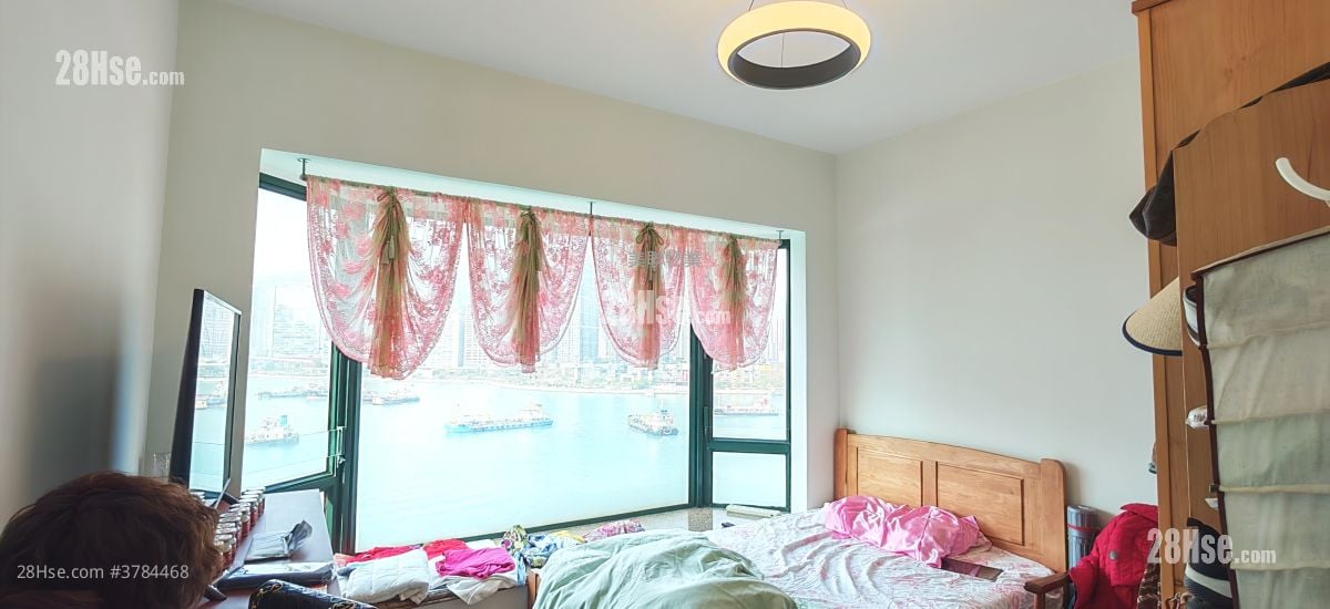 Villa Esplanada Sell 3 Bedrooms , 2 Bathrooms 829 ft²