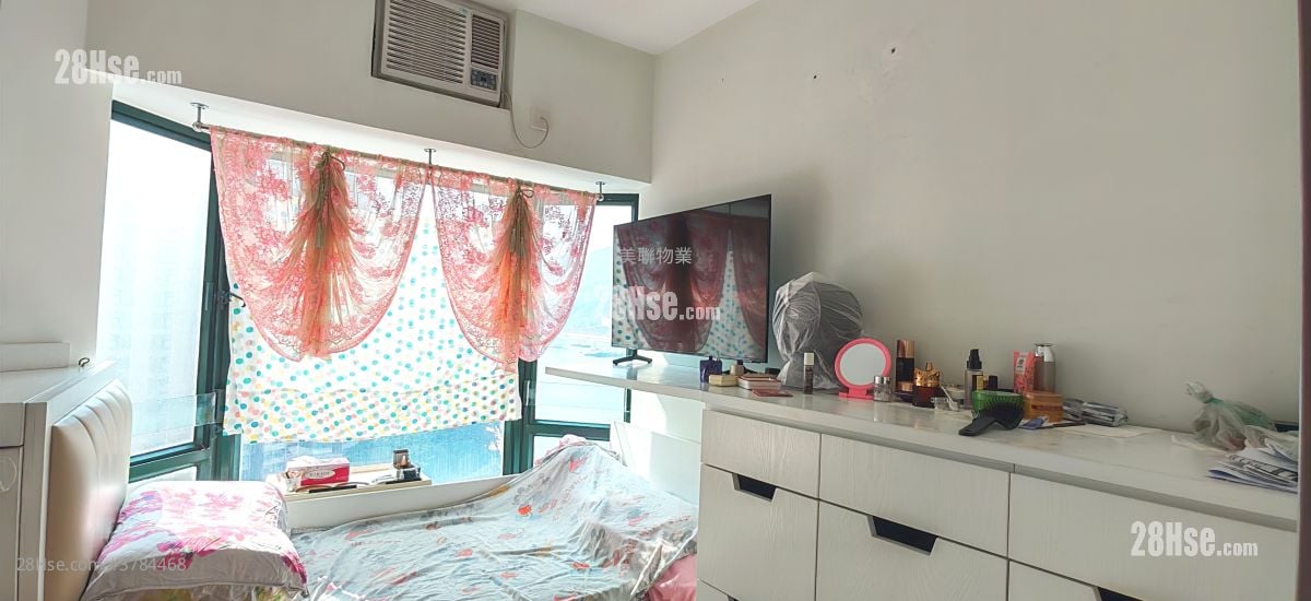 Villa Esplanada Sell 3 Bedrooms , 2 Bathrooms 829 ft²