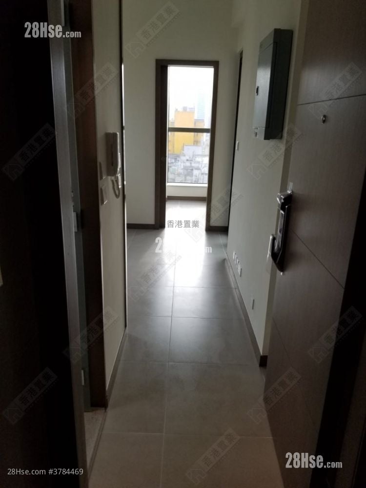 Ava228 Sell 1 Bedroom , 1 Bathroom 249 ft²