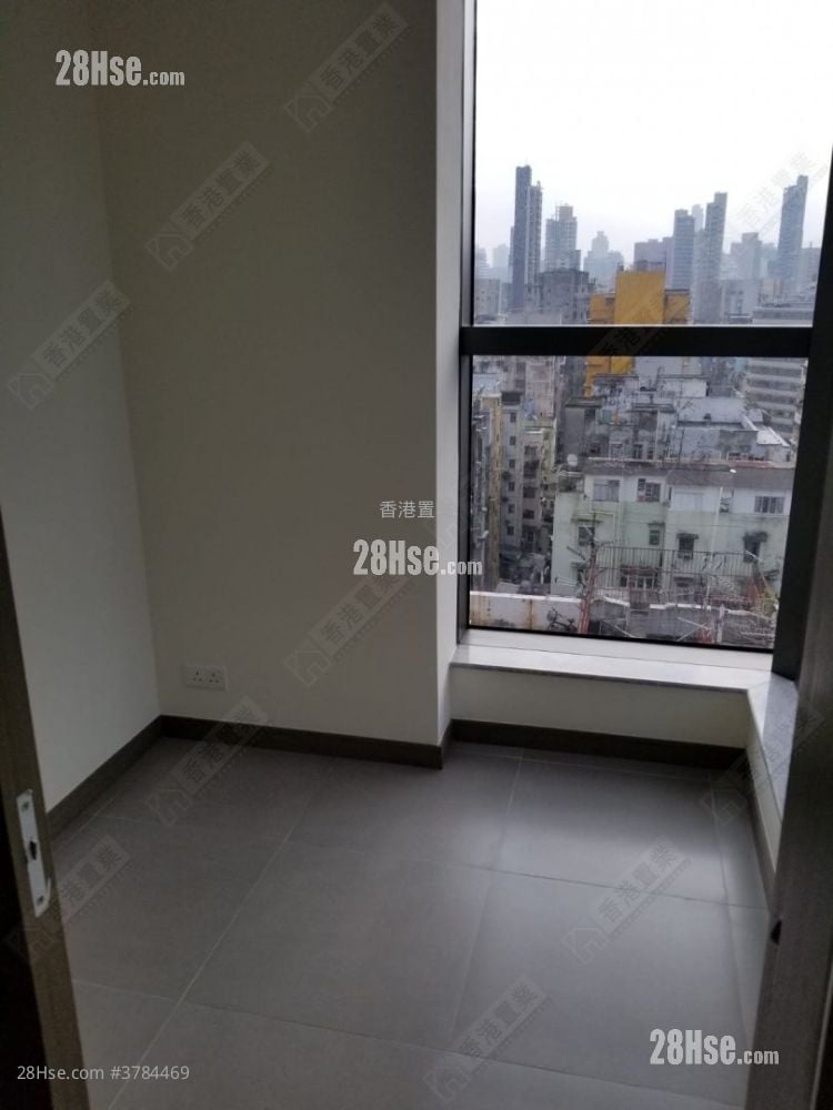 Ava228 Sell 1 Bedroom , 1 Bathroom 249 ft²