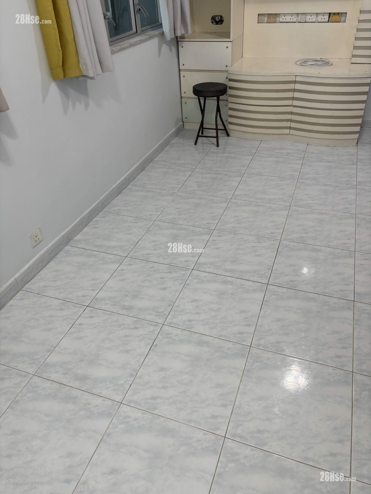 东威大厦 租盘 1 房 , 1 浴室 284 平方尺