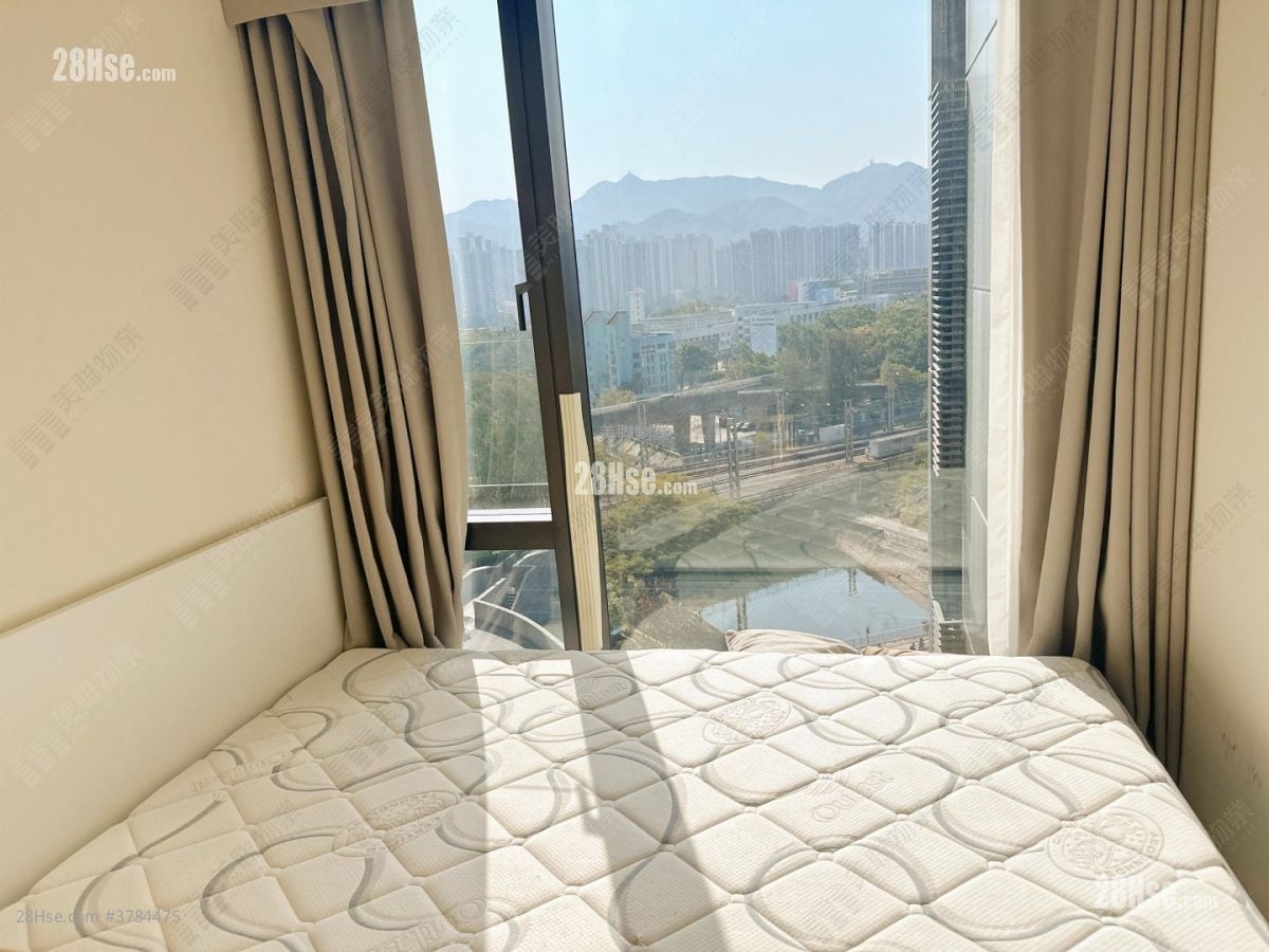 The Arles Rental 3 Bedrooms , 3 Bathrooms 945 ft²