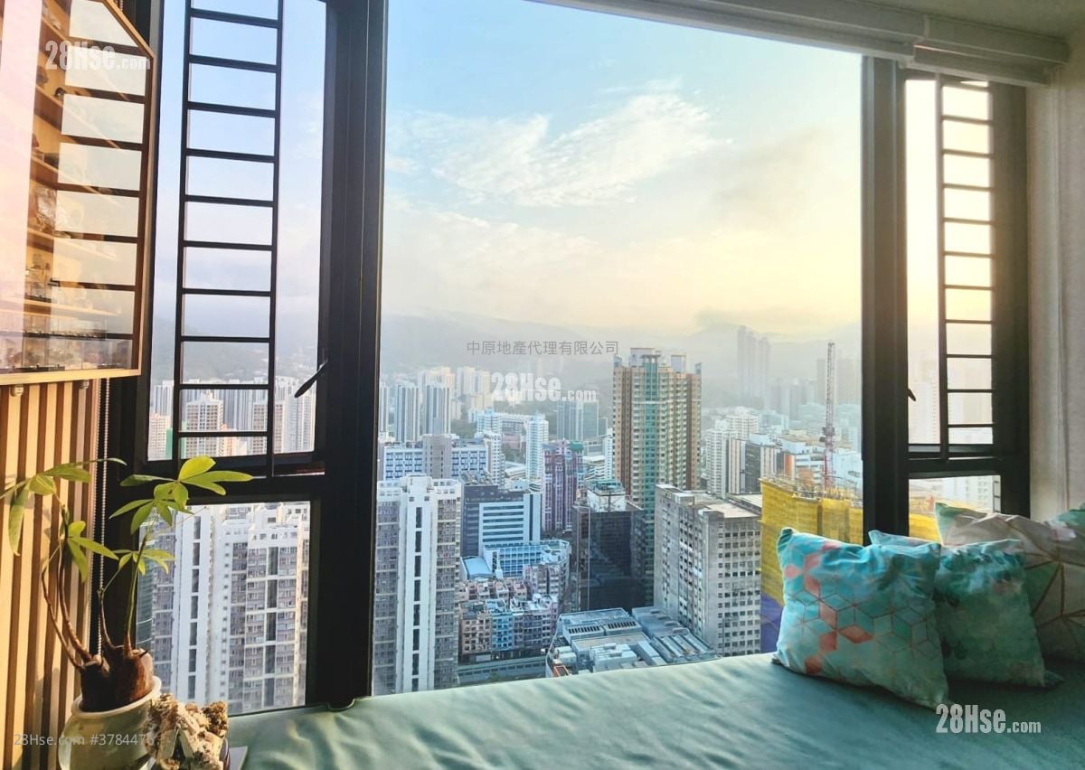 Chelsea Court Sell 2 Bedrooms , 1 Bathroom 452 ft²